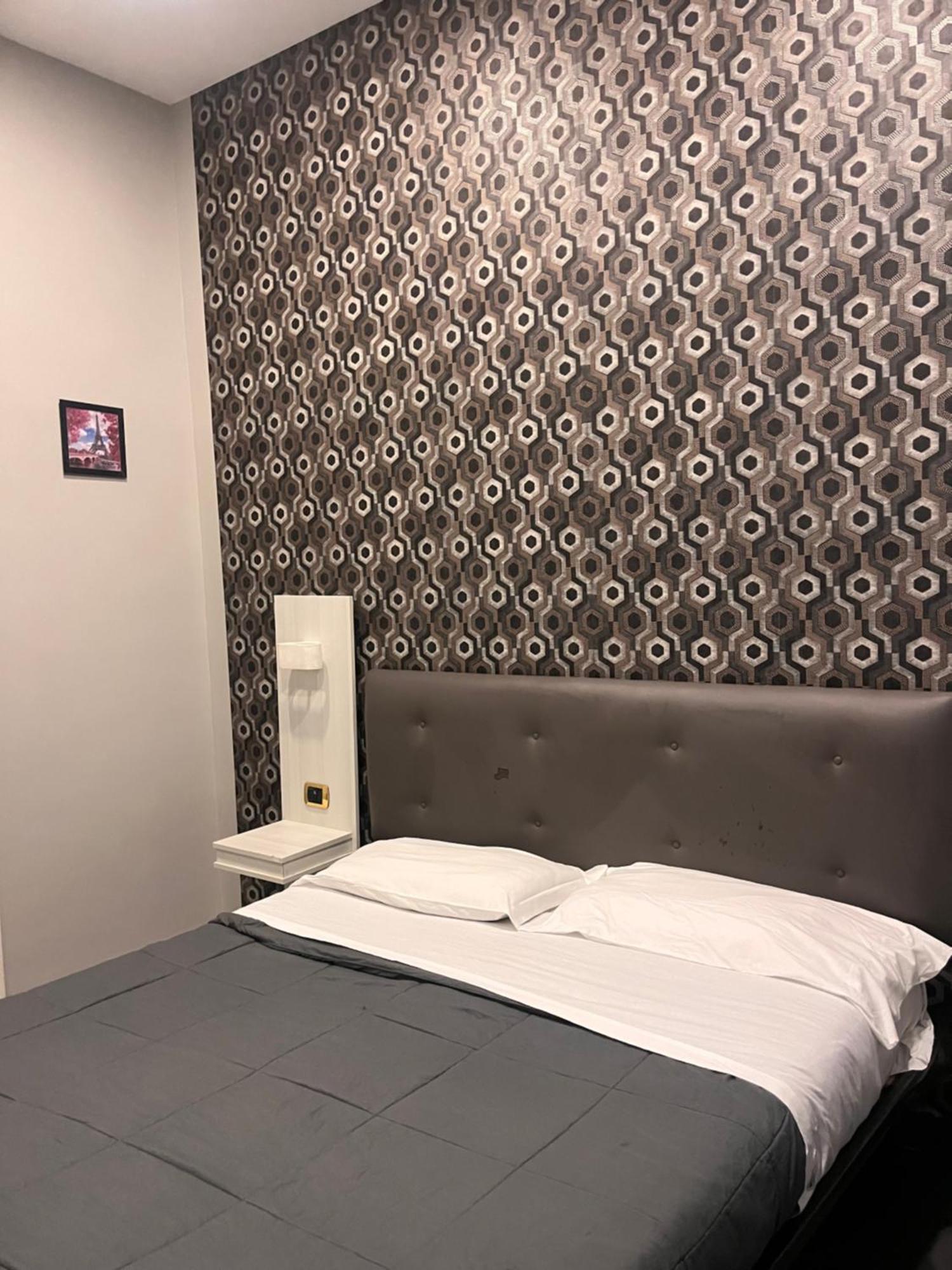 Oceania Hotel Nápoles